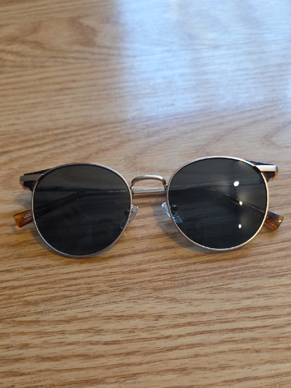 LT DIFF Round Matt Gold Frame Logan Sunglasses